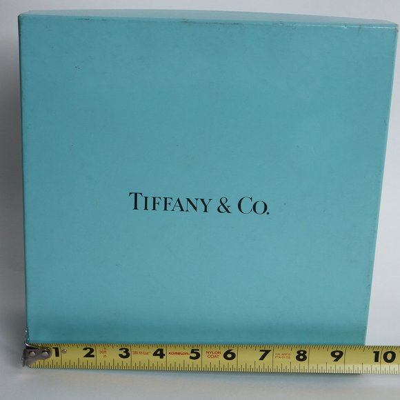 Tiffany & Co Large Squared Box and String Bag - Picture 7 of 11